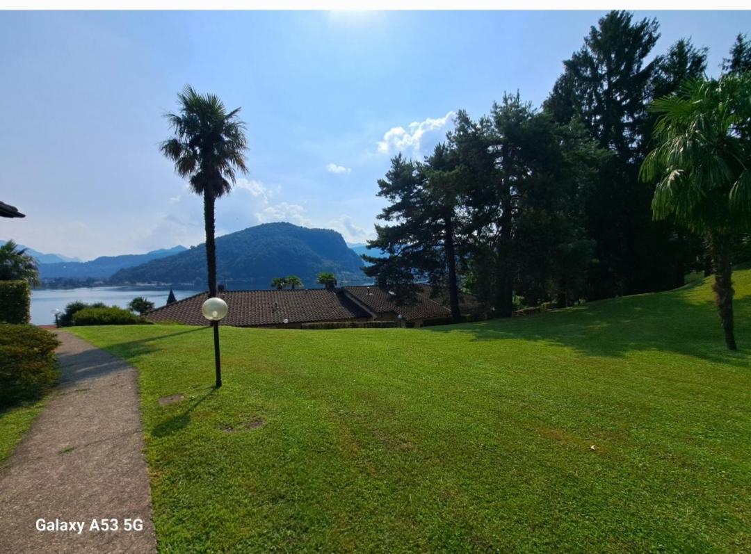 Ina Villa Lavena Ponte Tresa Bagian luar foto