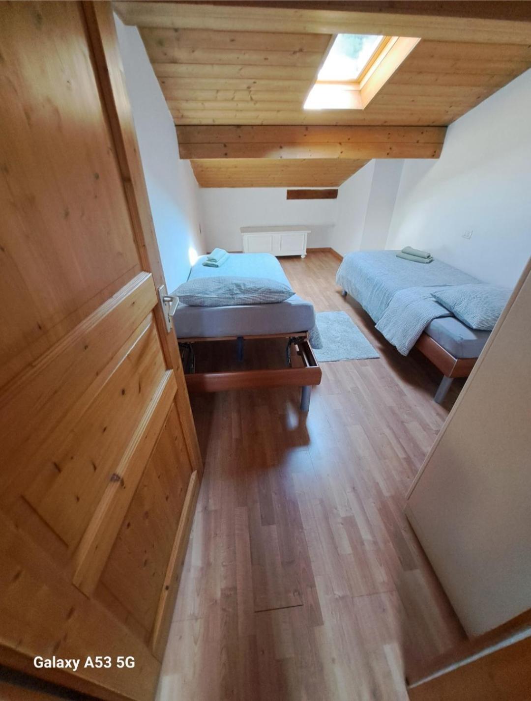 Ina Villa Lavena Ponte Tresa Bagian luar foto