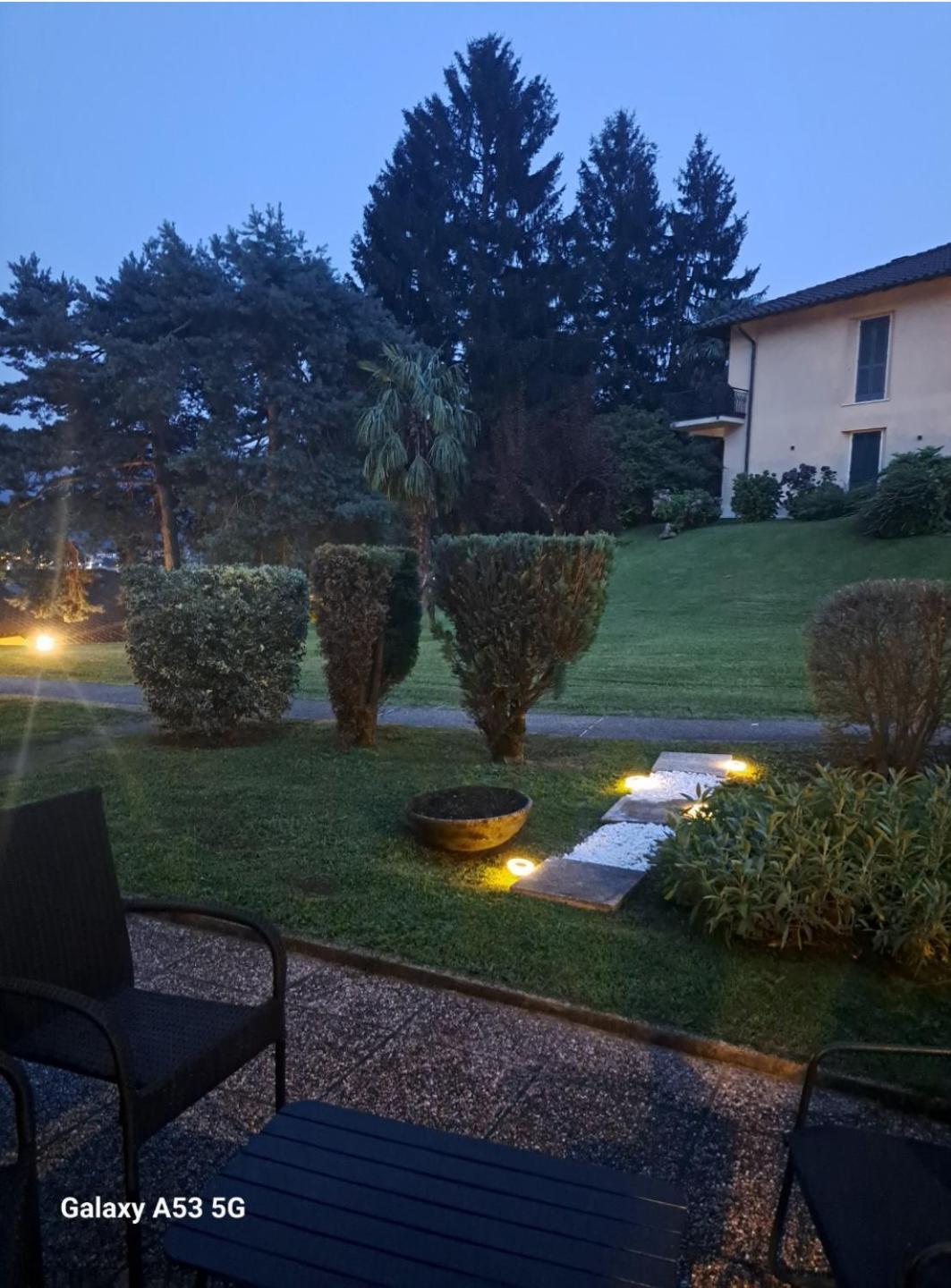 Ina Villa Lavena Ponte Tresa Bagian luar foto