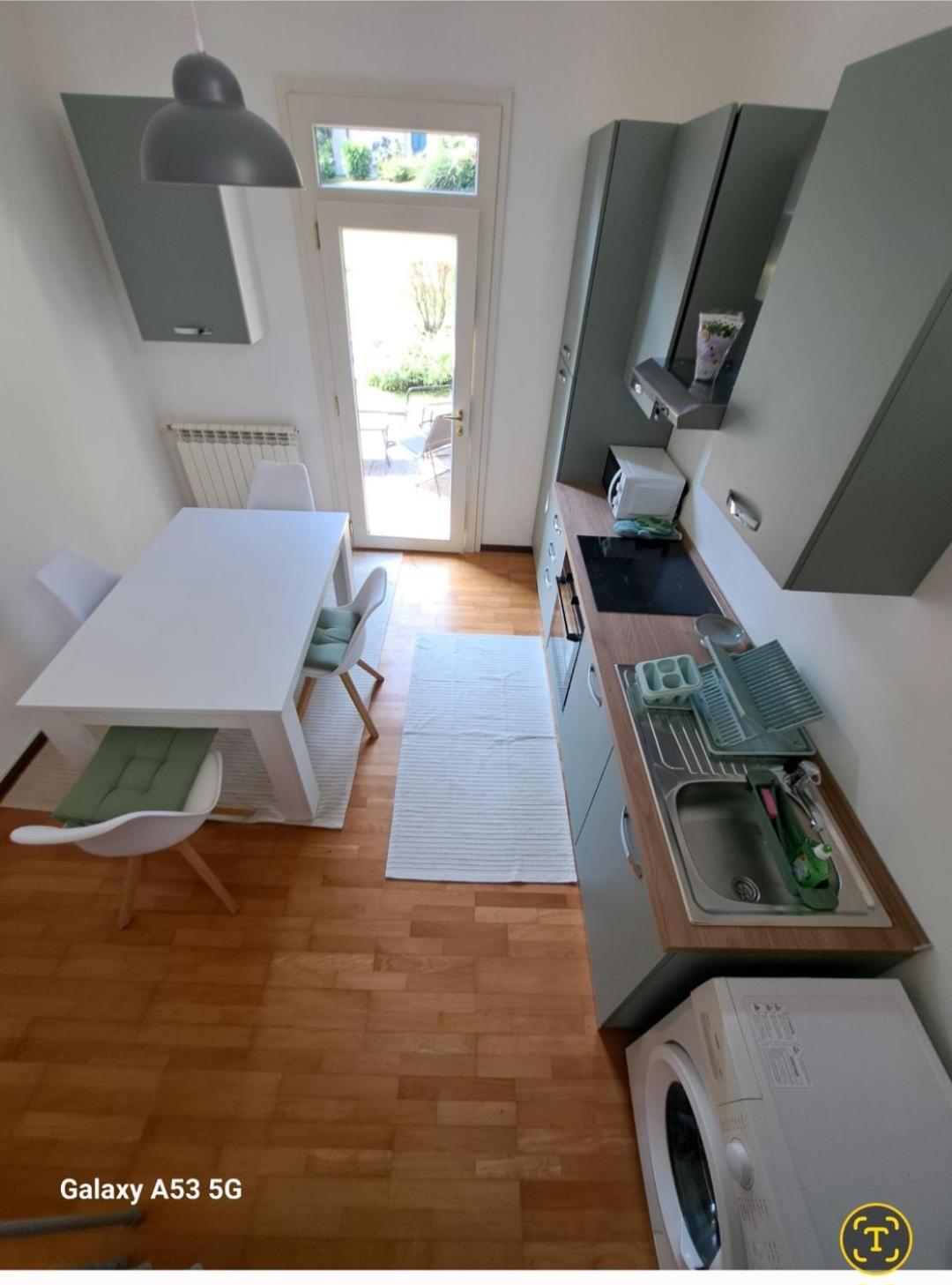 Ina Villa Lavena Ponte Tresa Bagian luar foto